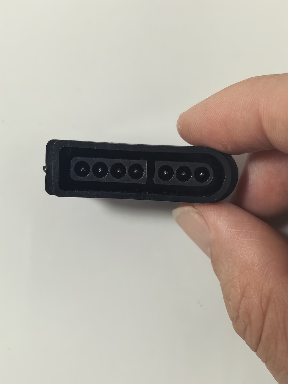 Zwarte vrouwelijke stekkerconn - Shelly Plug recensie en prijs